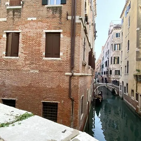 Apartman Manin Terrace 200m From St Marks Square *