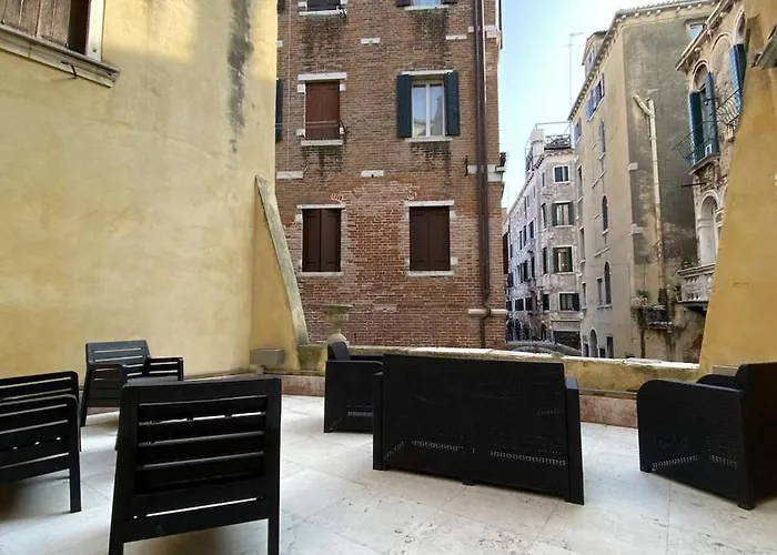 Manin Terrace 200m From St Marks Square *