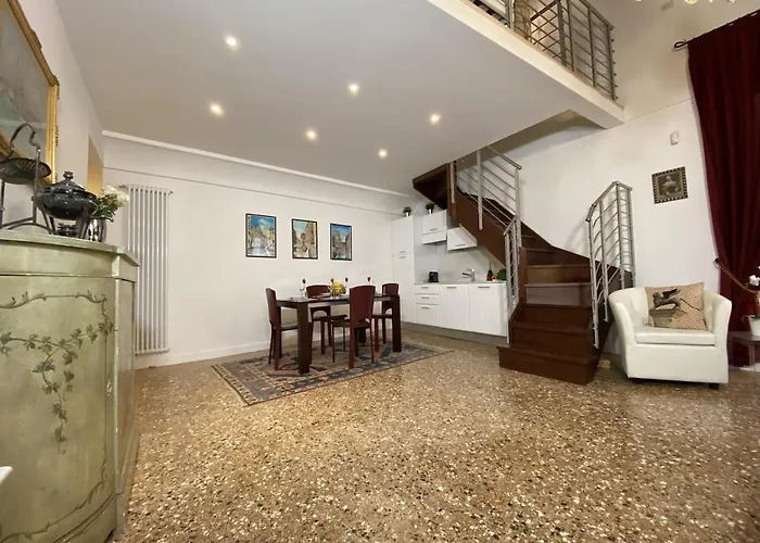 Manin Terrace 200m From St Marks Square Lejlighed