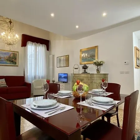 Apartament Manin Terrace 200m From St Marks Square *