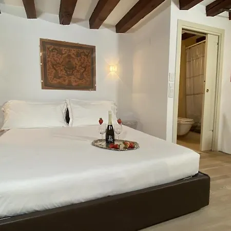 Manin Terrace 200m From St Marks Square Wenecja